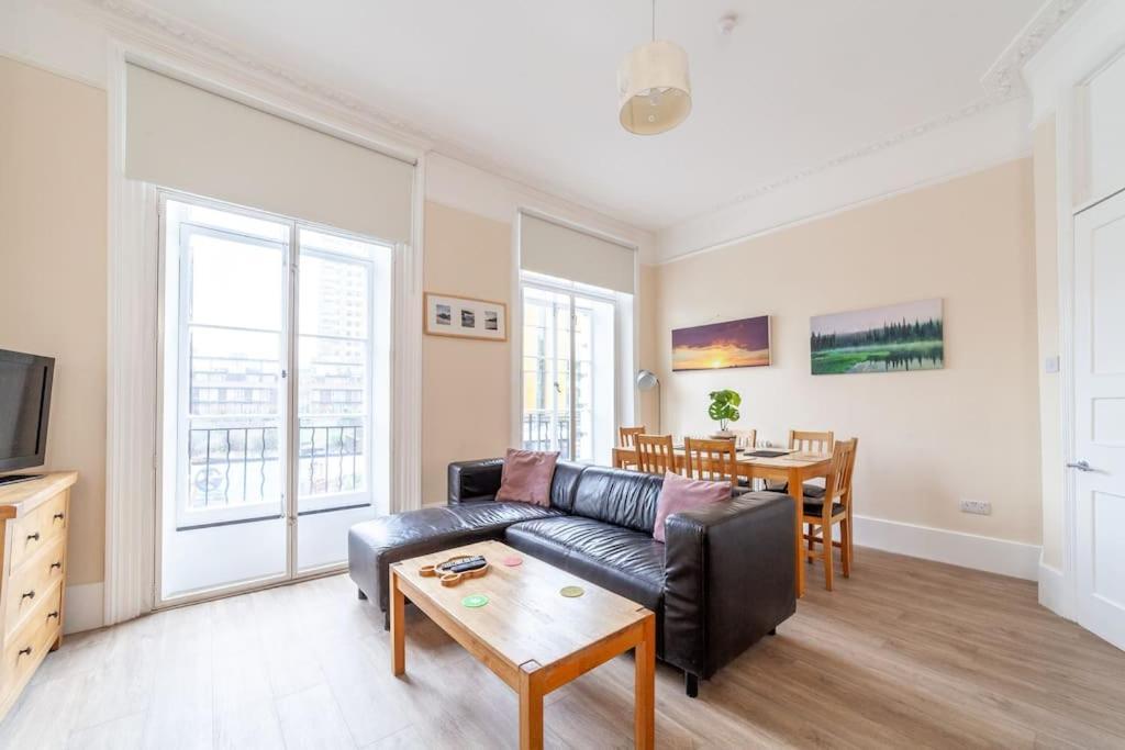 Spacious & Central 3-Bed Flat By Popular Waterloo! Londýn Exteriér fotografie